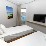 Titania Sarandë