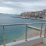 Hotel Titania