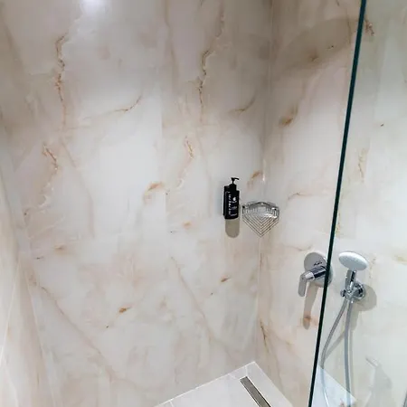 Hotel Titania Saranda