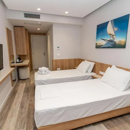 Titania Hotell