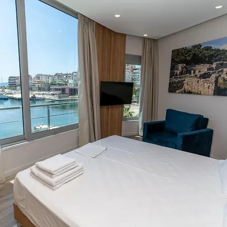 Hotell Titania 3*