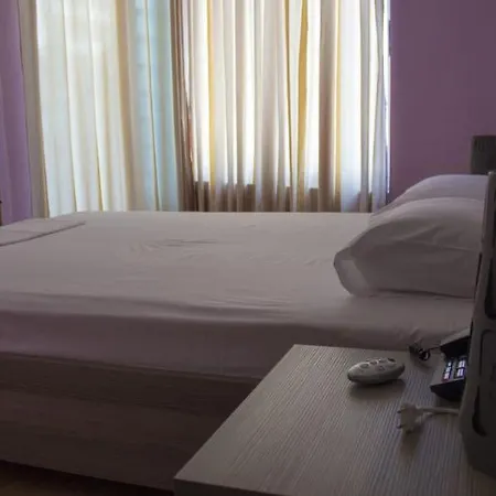 Hotel Titania Saranda