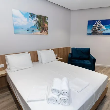 Hotel Titania Sarandë