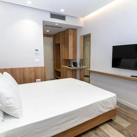 Hotel Titania Sarande