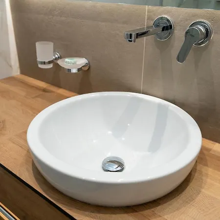 Titania 호텔 Sarandë