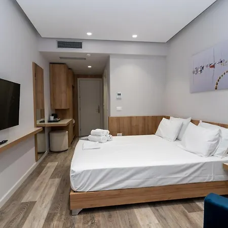 Titania 3* Sarandë